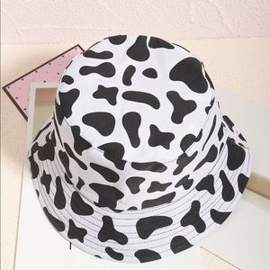 Irreversible Cow Print Bucket Hat